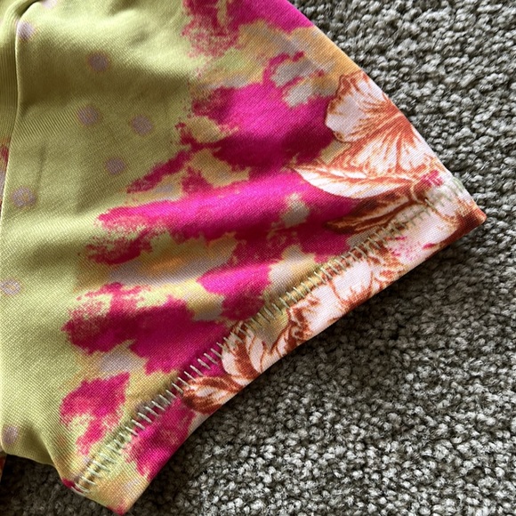 crop top , green&pink , floral, Xs , stretchy material, Y2k - Picture 5 of 5
